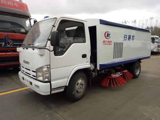 小五十鈴100P藍(lán)牌掃路車(國五排放)