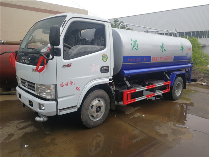 東風(fēng)多利卡|6方灑水車(新款國六)