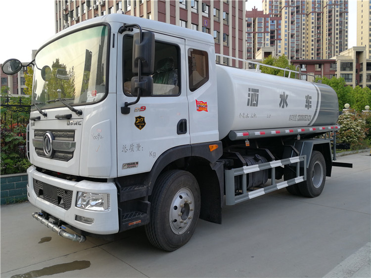 東風(fēng)D9 |14方灑水車(新款國六)