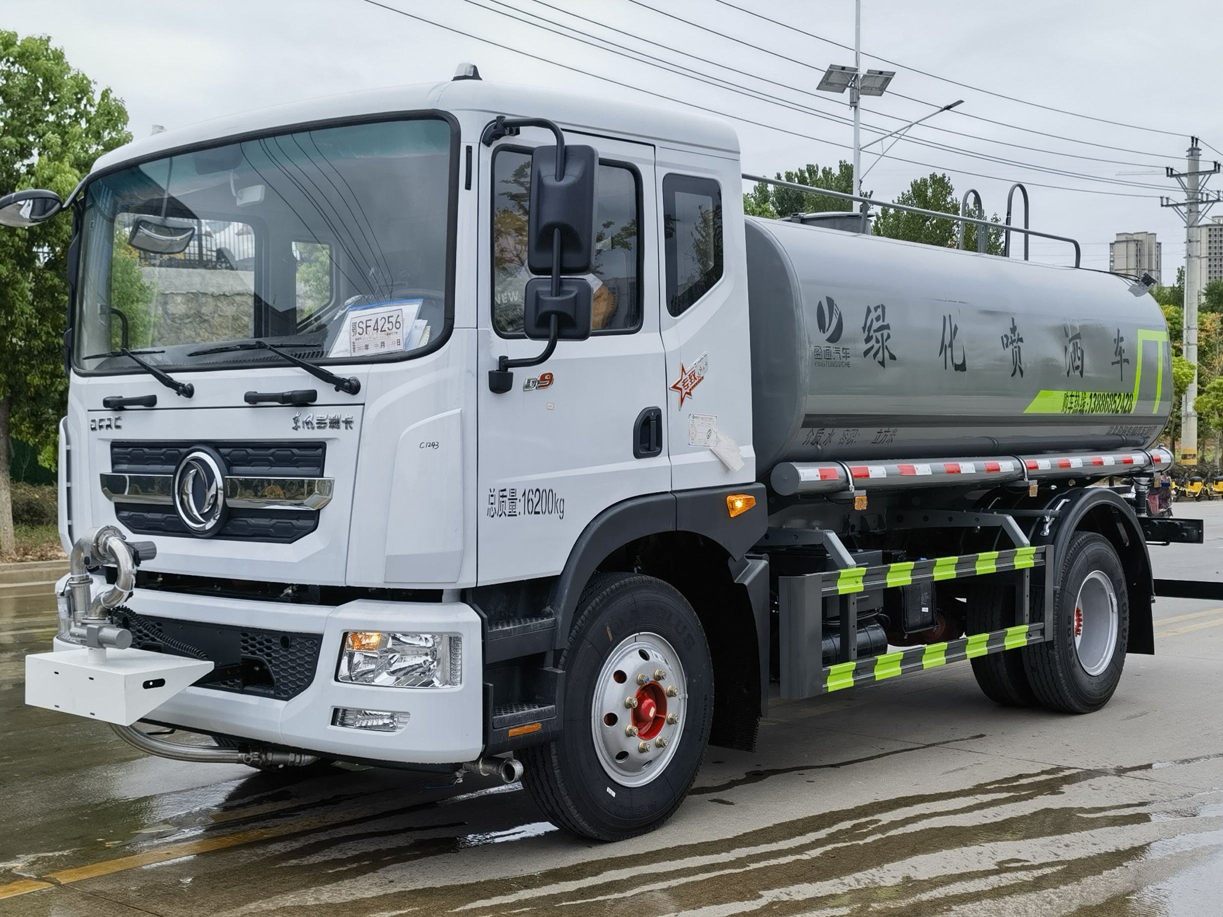 東風(fēng)多利卡D9 13.7方灑水車|CLT5183GPSEQ6型綠化噴灑車