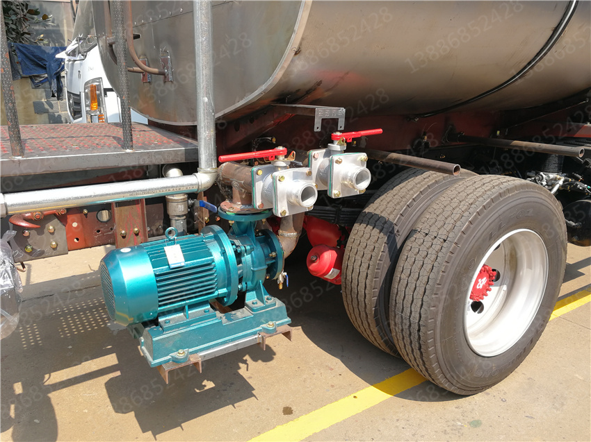 湖北盈通汽車天錦灑