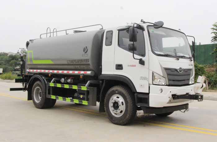 福田領(lǐng)航ES5 12方綠化噴灑車|CLT5168GPSBJ6B型綠化噴灑車